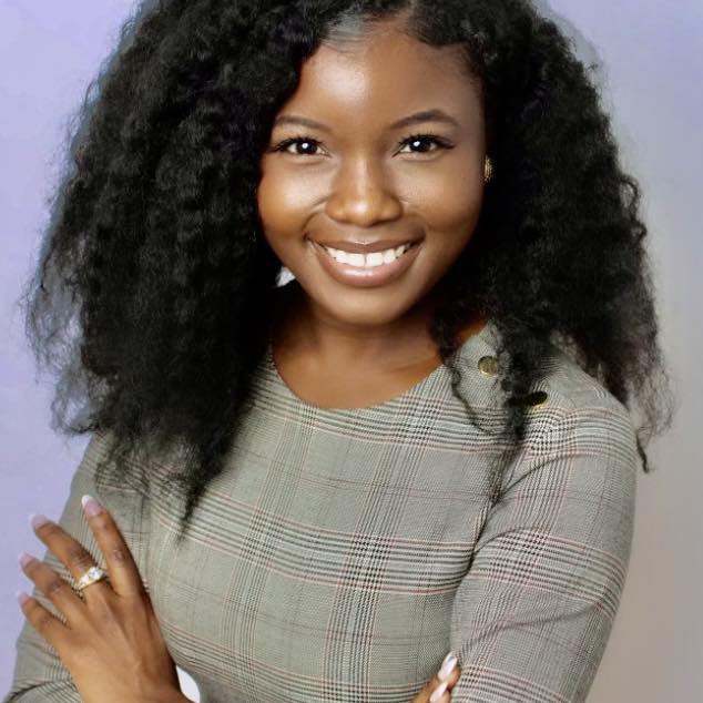 Sasha, natural hair specialist and licensed cosmetologist at SashaStaar BHW in West Palm Beach, FL